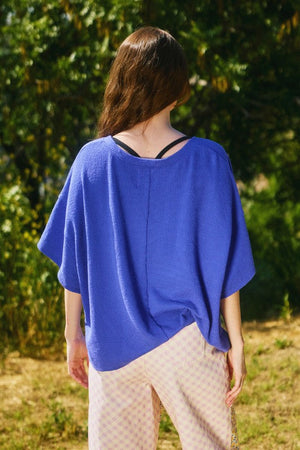 BUCKET LIST Women's Top V-neck Oversized Solid Knit Top || David's Clothing