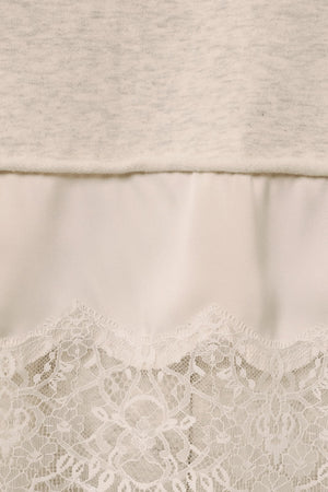 SUNDAY EDITION Women's Top Round Neck Lace Trimmed Hem Long Sleeve Sweatshirt