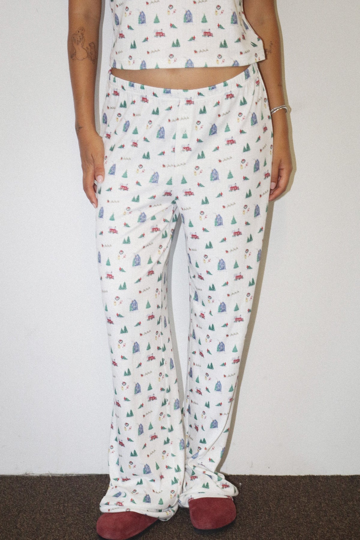 BAILEY ROSE Women's Pants Holiday Print Lounge Pants