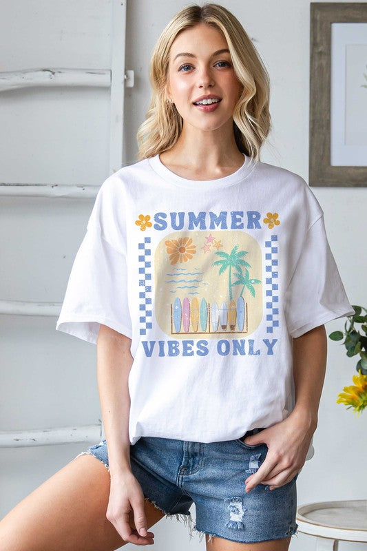 BLUME + CO Women's Top Summer Vibes Only Oversized Graphic Tee || David's Clothing