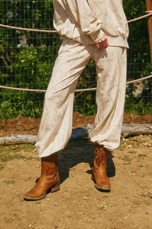 BUCKET LIST Women's Pants Camouflage Loose Fit Waist Banded Jogger Pants