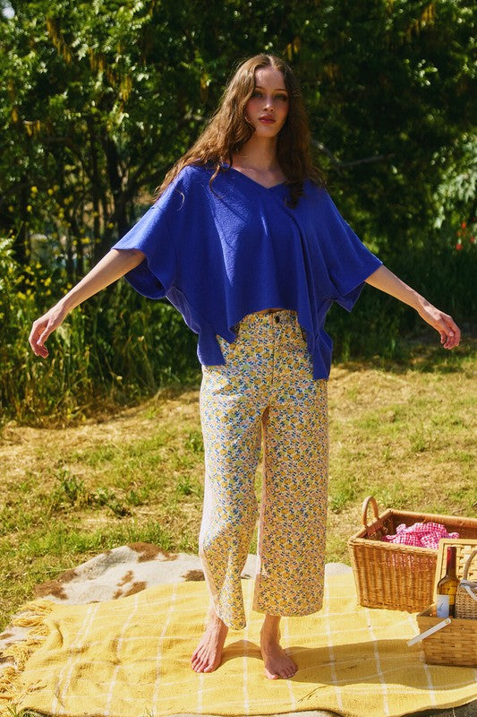 BUCKET LIST Women's Top V-neck Oversized Solid Knit Top || David's Clothing