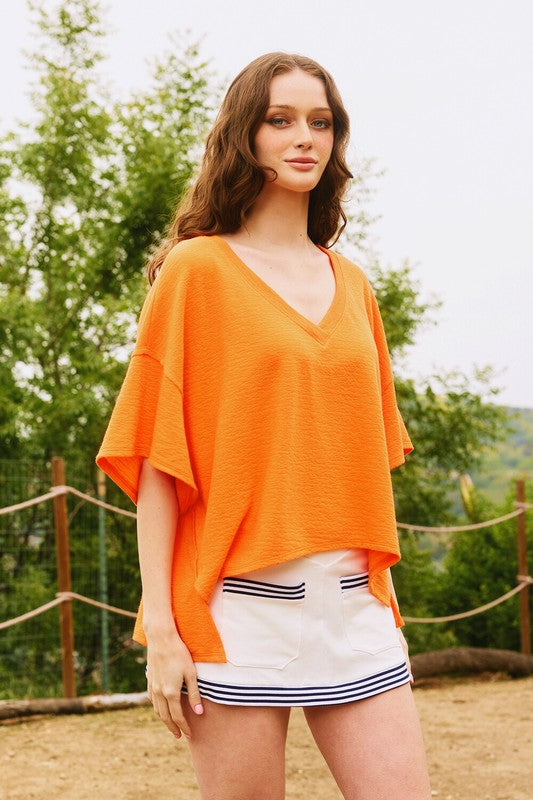 BUCKET LIST Women's Top V-neck Oversized Solid Knit Top || David's Clothing