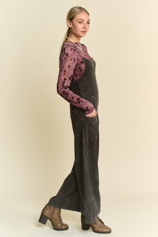 DAVI & DANI Women's Pants Garment Washed Knit Utility Lounge Jumpsuit || David's Clothing