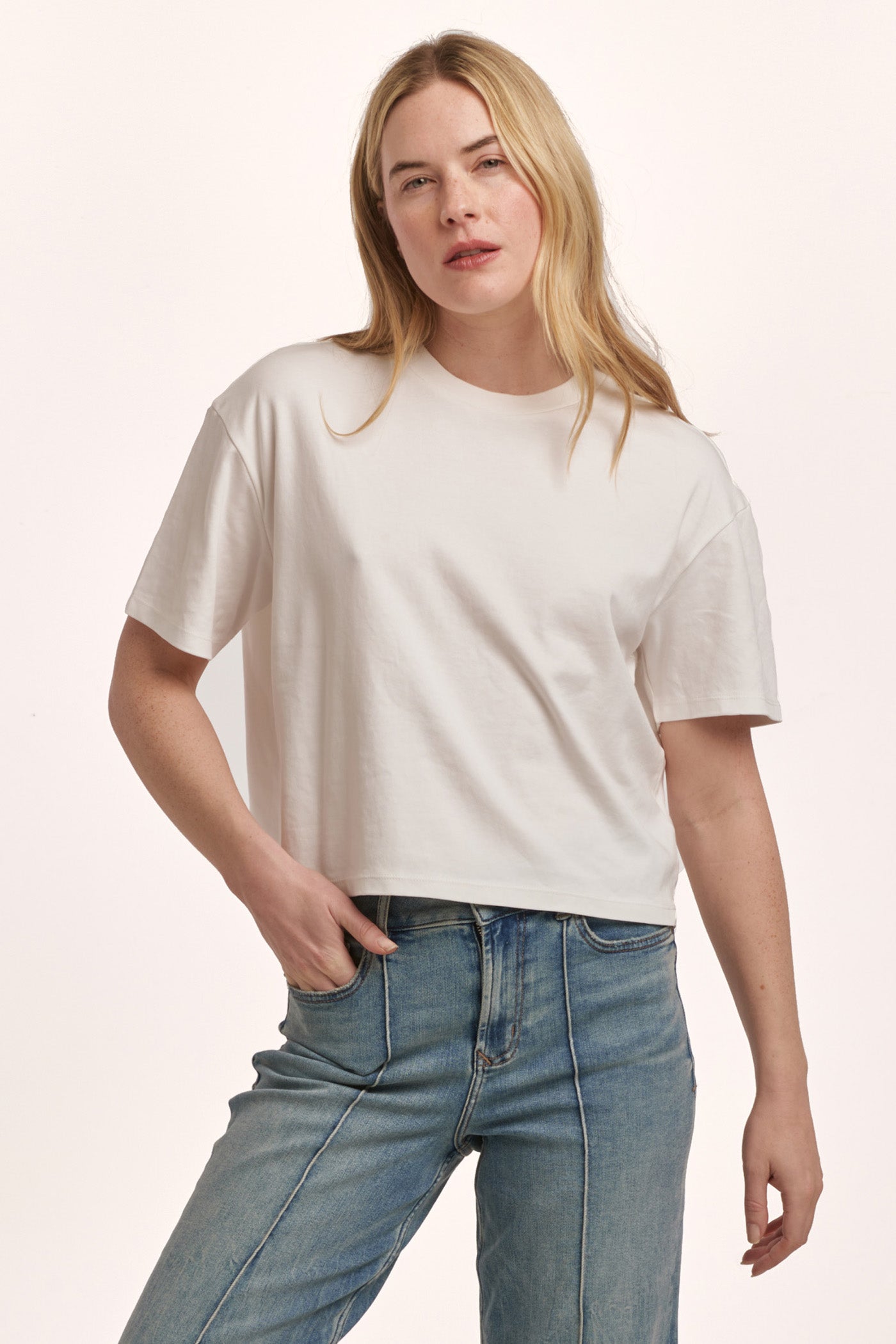 DEAR JOHN DENIM Women's Top WHITE / XS Dear John Maddox Boyfriend Jersey Top || David's Clothing DKN2123WHT