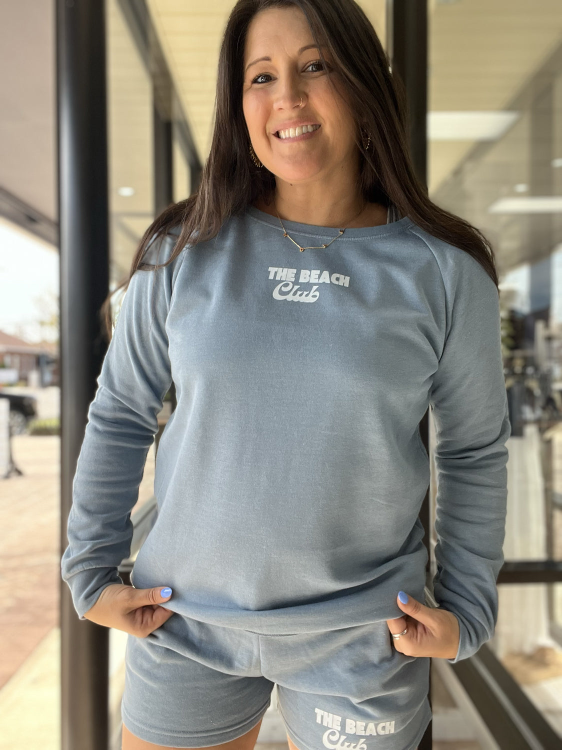 DISTRESSED VINTAGE DESIGNS Women's Sweaters Distressed Vintage Beach Club Crew || David's Clothing