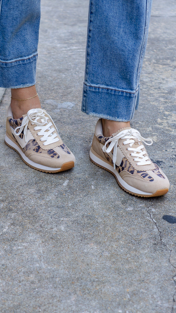 DOLCE VITA Women's Shoes Dolce Vita B.ntcd Sneakers Lt Leopard Suede || David's Clothing