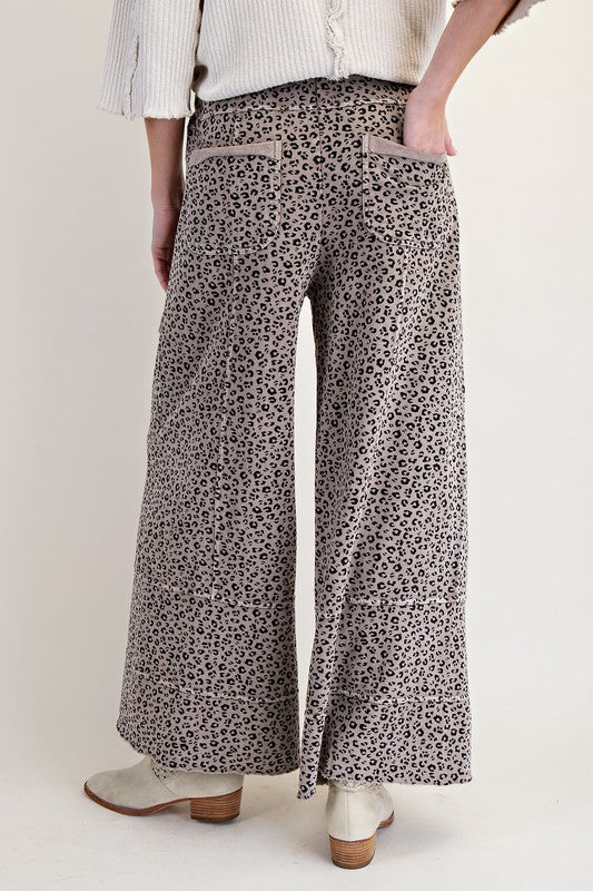 EASEL Women's Pants Animal Print Washed Terry Knit Lounge Pants || David's Clothing