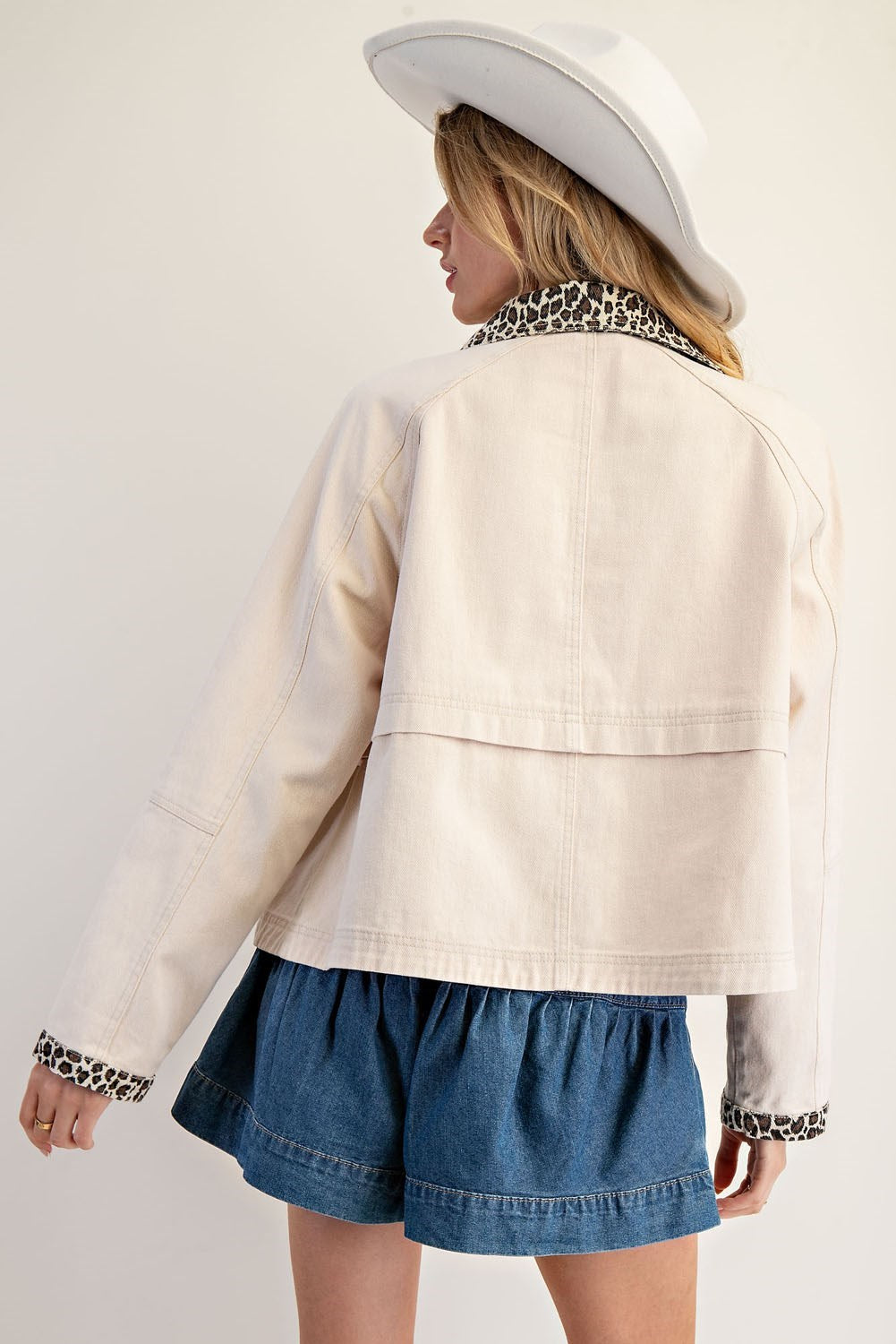 ee:some Women Jackets Mineral Wash Contrast Leopard Printed Jacket || David's Clothing