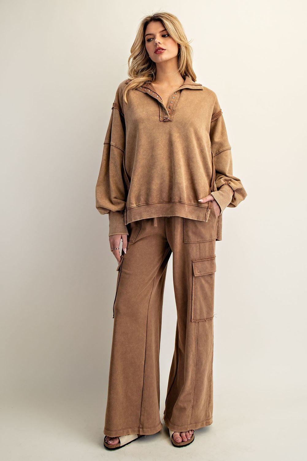 ee:some Women's Top Snow Washed Long Sleeve Pull Over