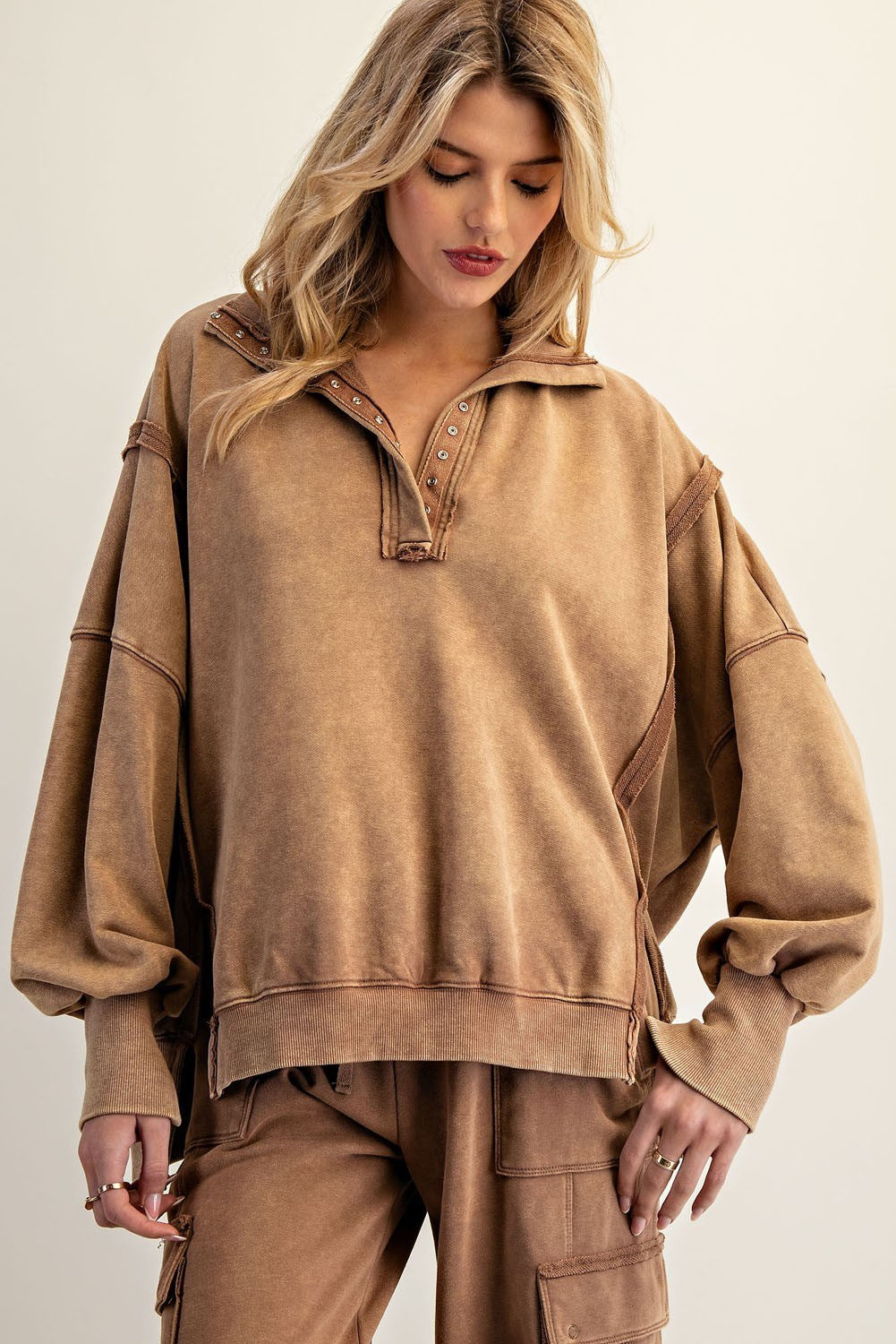 ee:some Women's Top S / MOCHA MO Snow Washed Long Sleeve Pull Over th12660