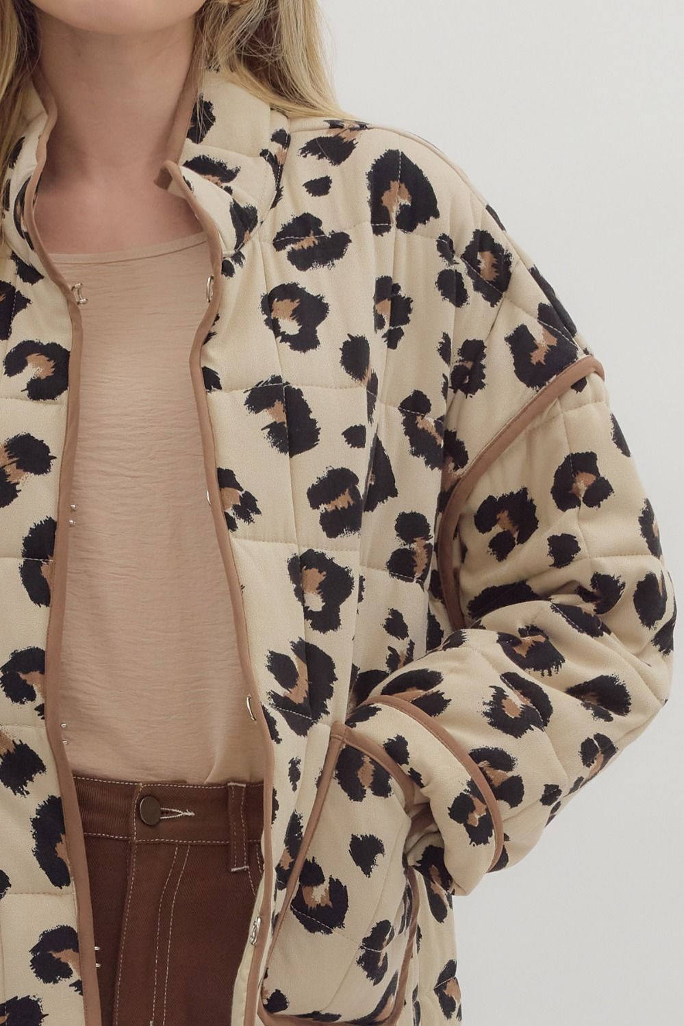 ENTRO INC Women Jackets Leopard Pattern Quilted Jacket || David's Clothing