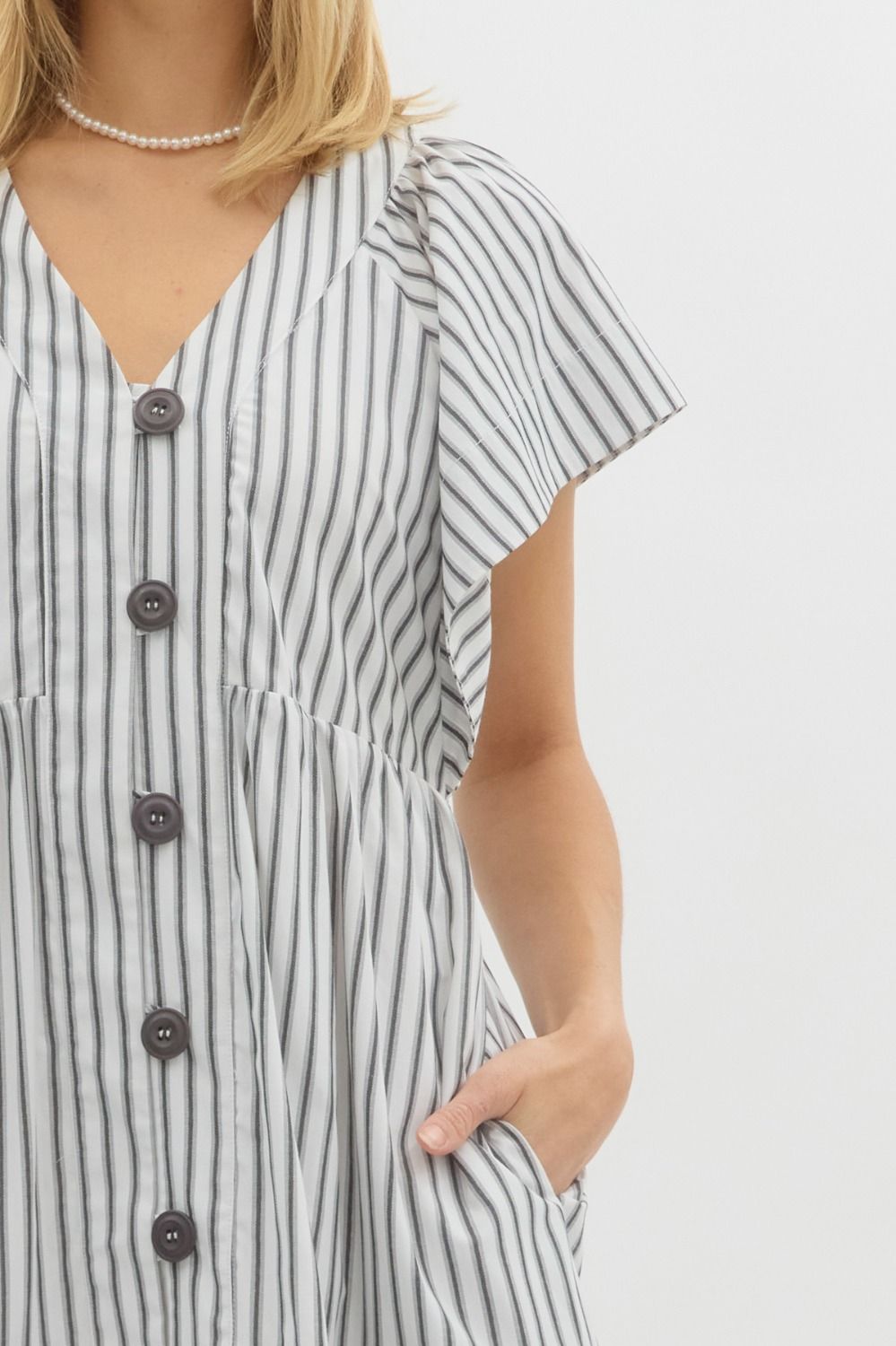 ENTRO INC Women's Dresses Striped Flutter Button Sleeve Midi Dress || David's Clothing