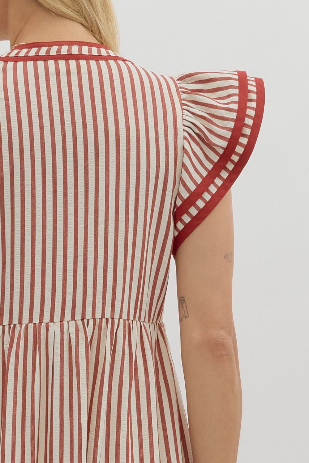 ENTRO INC Women's Dresses Textured Stripe Tiered Ruffle Flutter Sleeve