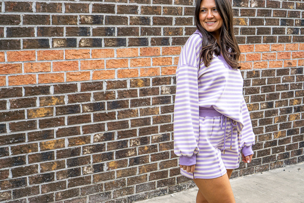 ENTRO INC Women's Shorts Striped Knit Shorts