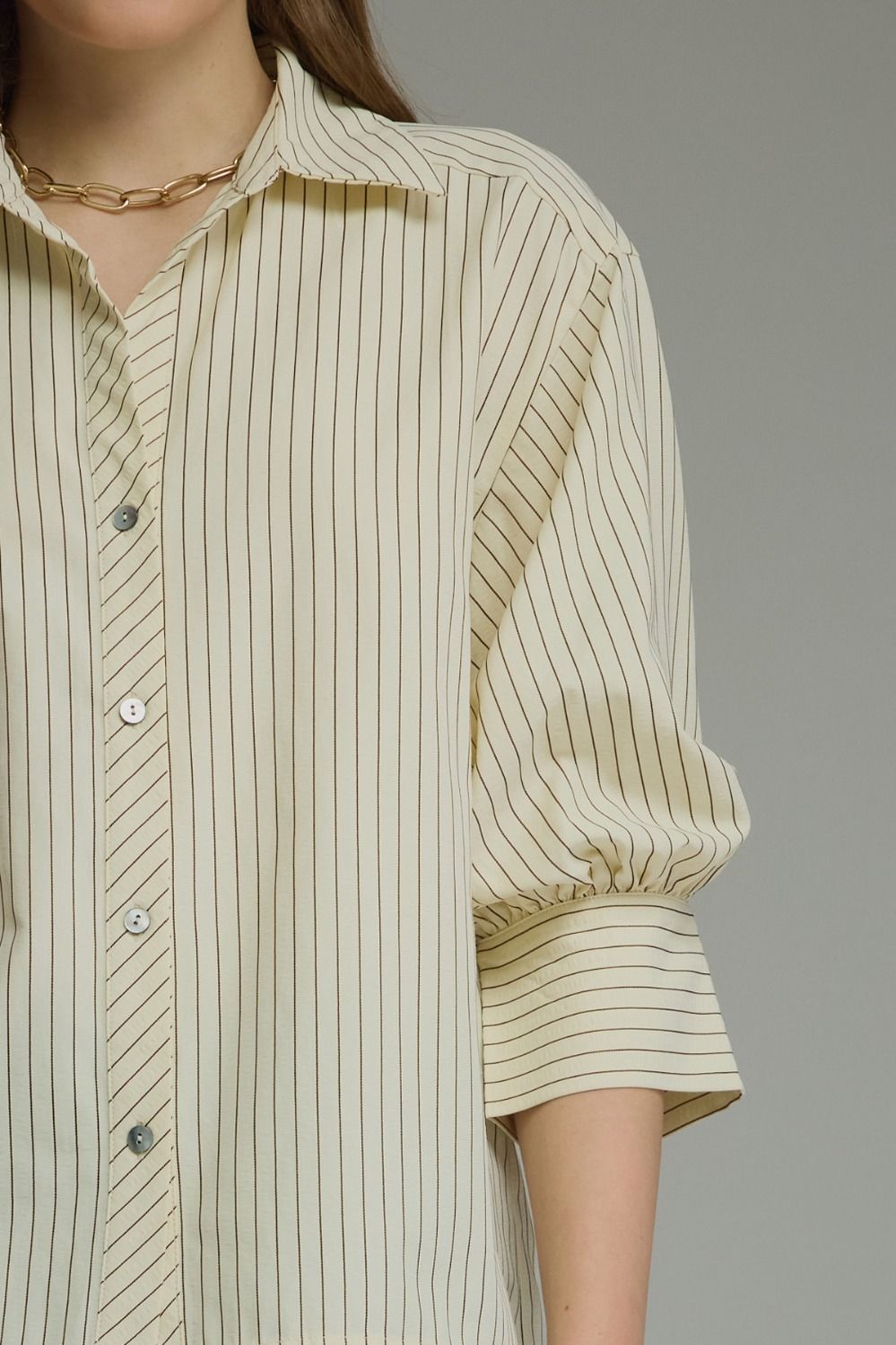 ENTRO INC Women's Top Bunched Sleeve Striped Button Down Top