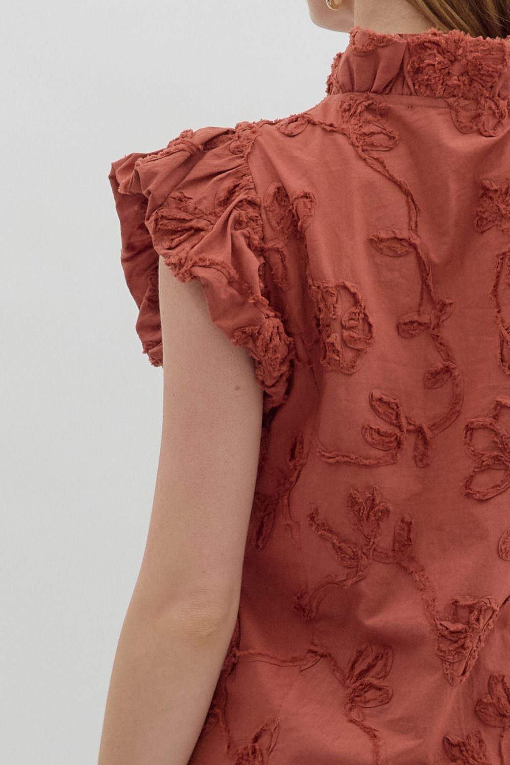 ENTRO INC Women's Top Floral Appliqué Bubble Flutter Sleeve Top || David's Clothing