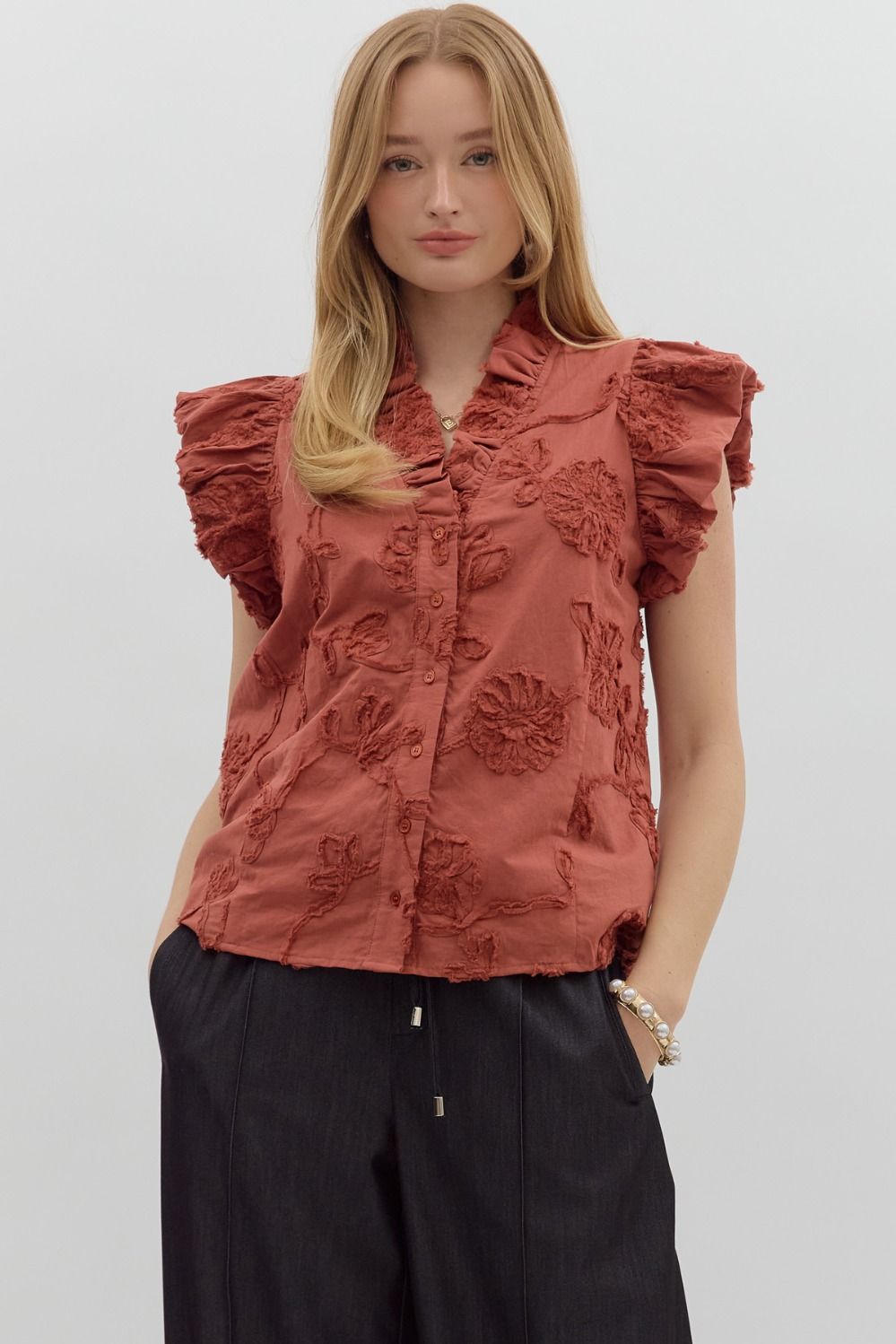 ENTRO INC Women's Top Floral Appliqué Bubble Flutter Sleeve Top || David's Clothing