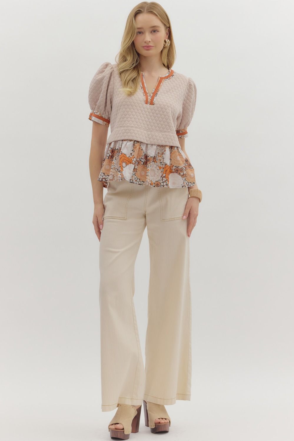 ENTRO INC Women's Top Floral Contrast Accent Textured Short Puff Sleeve Top