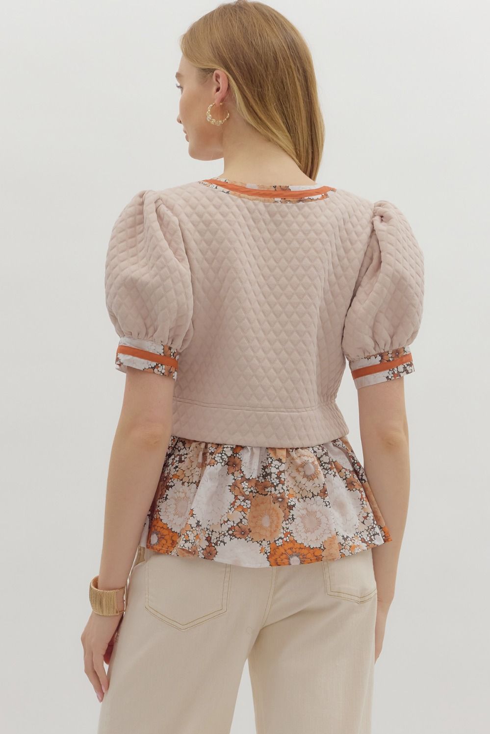 ENTRO INC Women's Top Floral Contrast Accent Textured Short Puff Sleeve Top