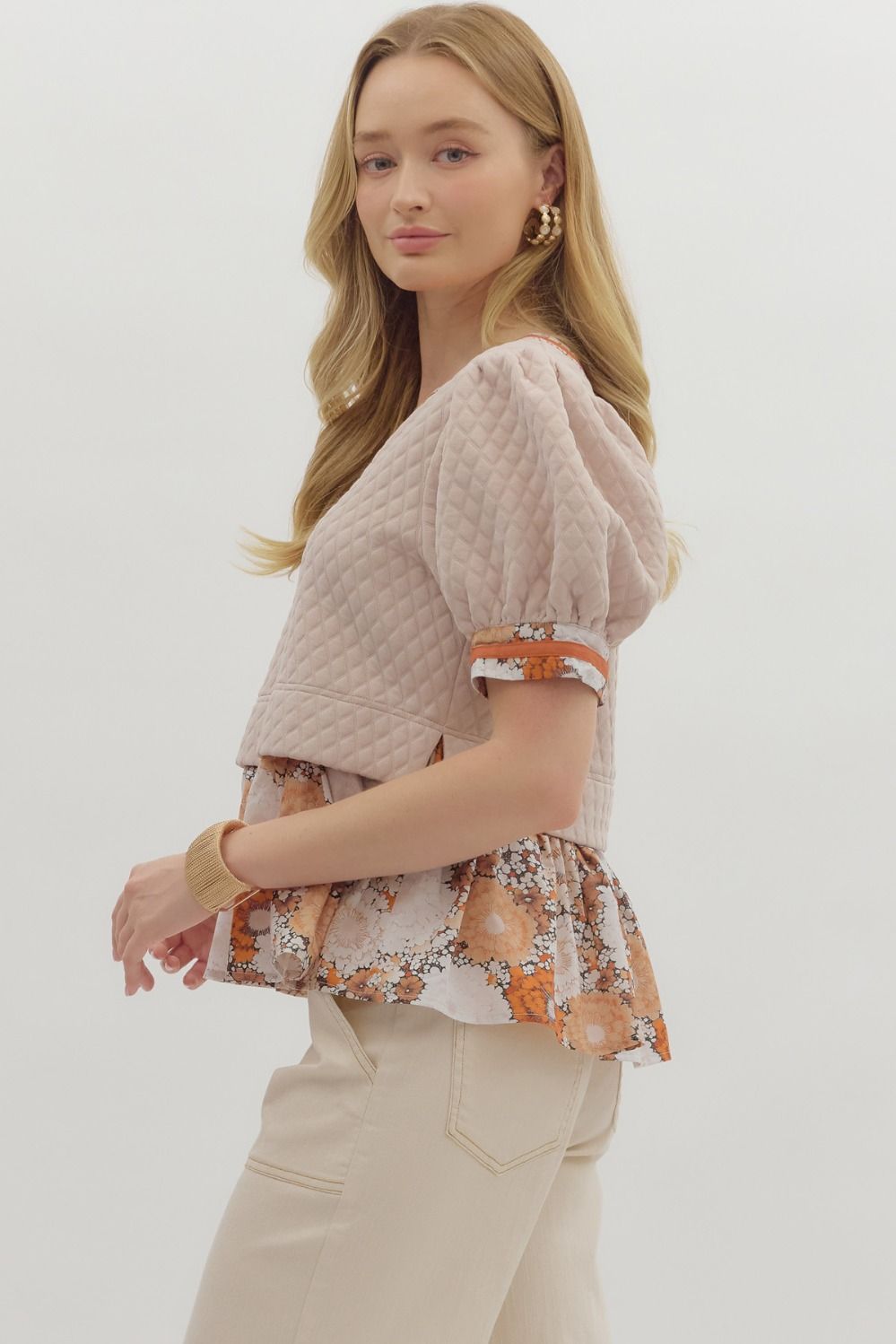 ENTRO INC Women's Top Floral Contrast Accent Textured Short Puff Sleeve Top