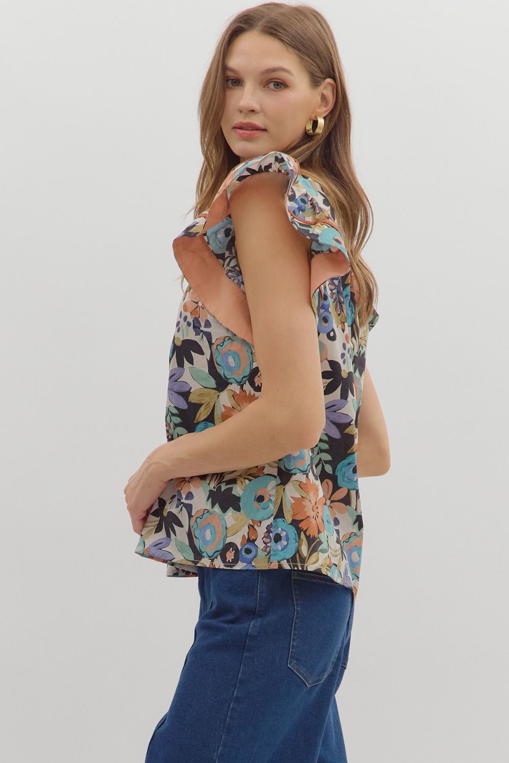 ENTRO INC Women's Top Multi-Floral Print Flutter Ruffle Sleeve Top || David's Clothing