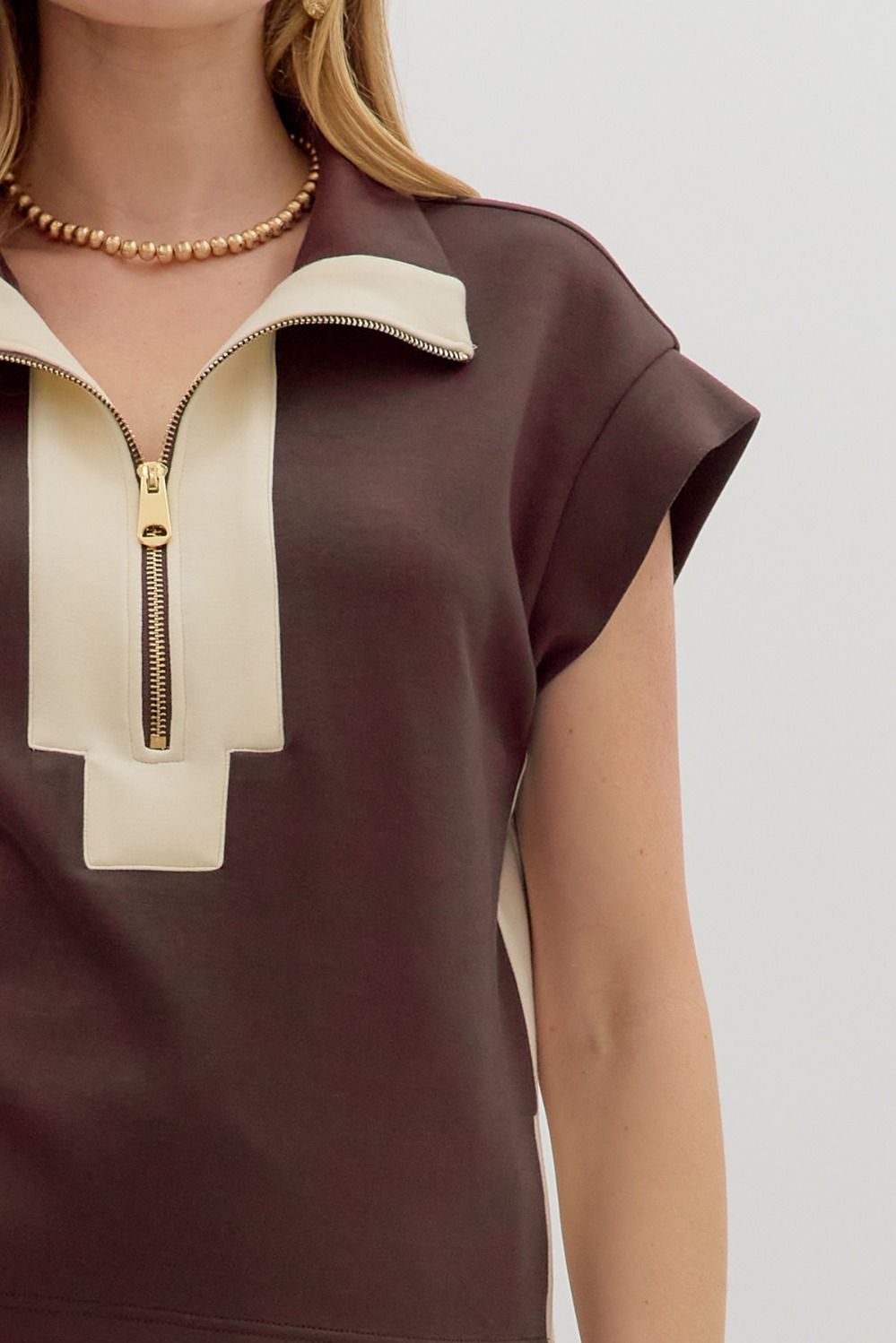 ENTRO INC Women's Top Solid Contrast Accent Zip-Front Pullover Top