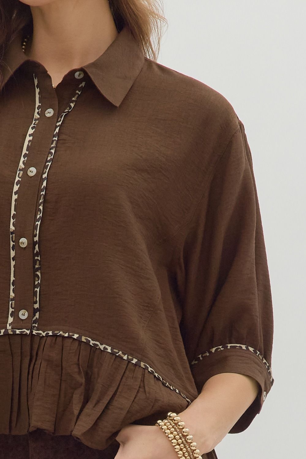 ENTRO INC Women's Top Solid Cuff Band ¾ Dolman Sleeve Ruffle Hem Top || David's Clothing