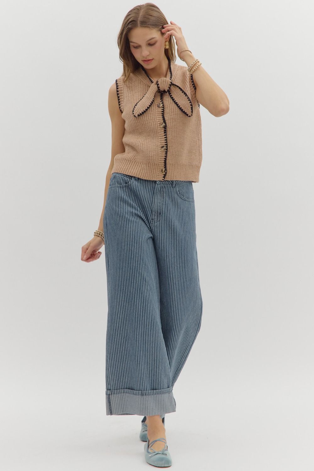 ENTRO INC Women's Top Solid Sleeveless Sweater Knit Button Front Knot Closure Top || David's Clothing