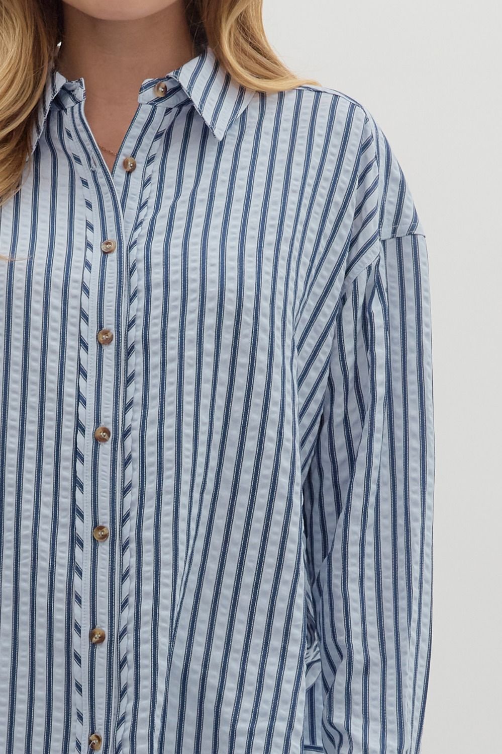 ENTRO INC Women's Top Textured Striped Long Sleeve Button Down Collar Shirt