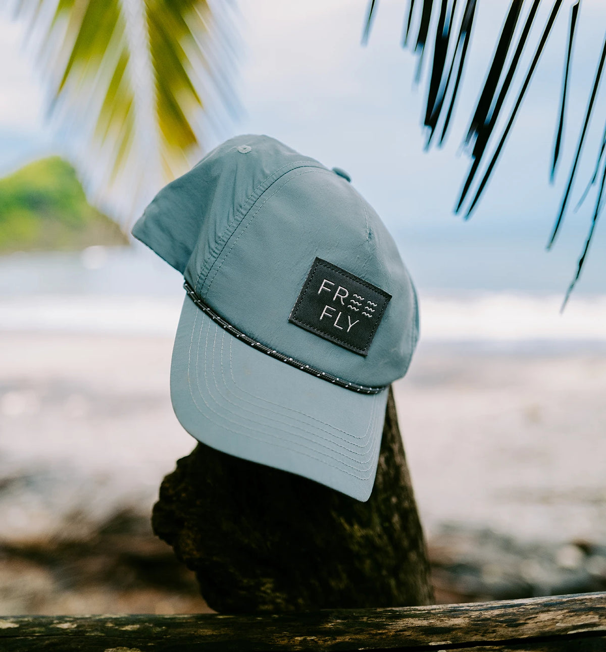 FREE FLY APPAREL Men's Hats STONE BLUE Free Fly Wave Performance Hat || David's Clothing WV5P451