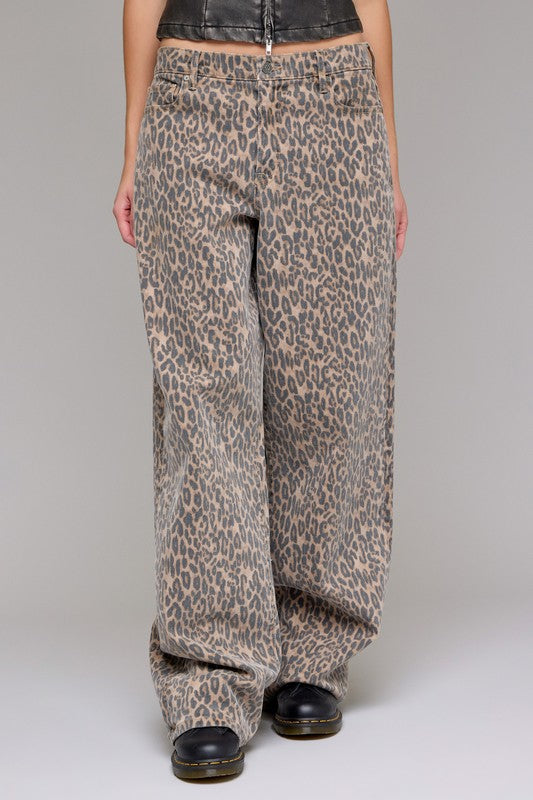 HIDDEN JEANS Women's Jeans Cheetah Print Low Slung Baggy Jeans || David's Clothing