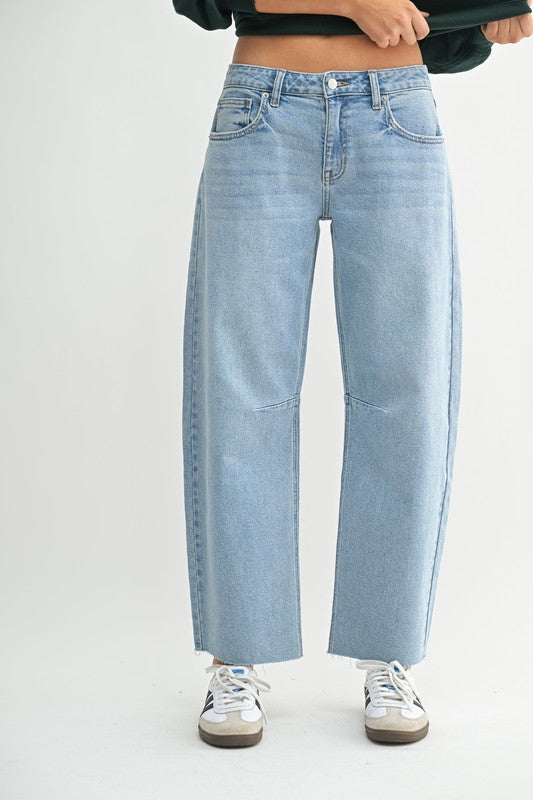 JUST BLACK DENIM Women's Jeans Just Black Denim Mid Rise Barrel Jean