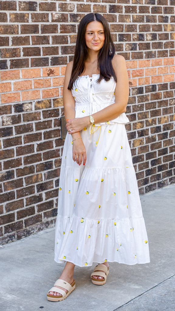 MUSTARD SEED Women's Dresses Tie Front Ruched Embroidered Cami Top || David's Clothing