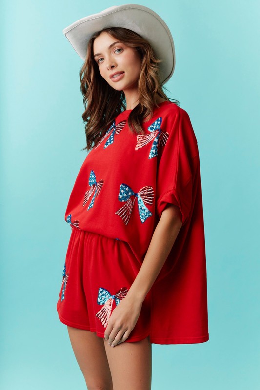 PEACH LOVE Women's Top American Bow Sequin Embroidery Detail Lose Fit T-Shirt || David's Clothing