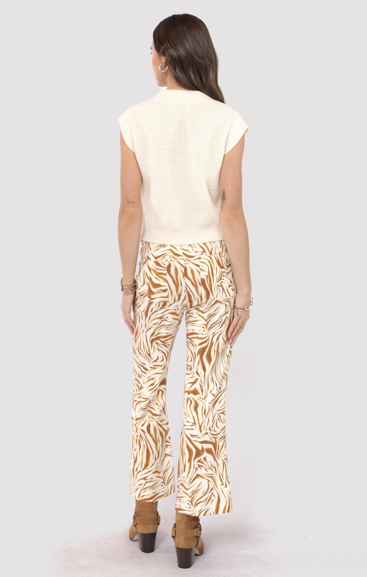 SADIE AND SAGE Women's Sweaters Sadie and Sage Chill Beats Sleeveless Sweater