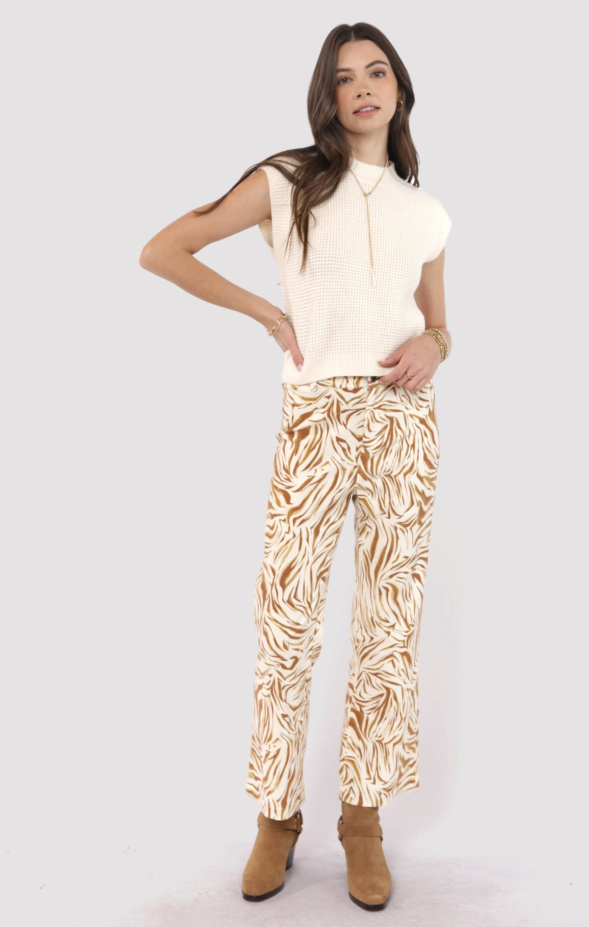 SADIE AND SAGE Women's Sweaters Sadie and Sage Chill Beats Sleeveless Sweater