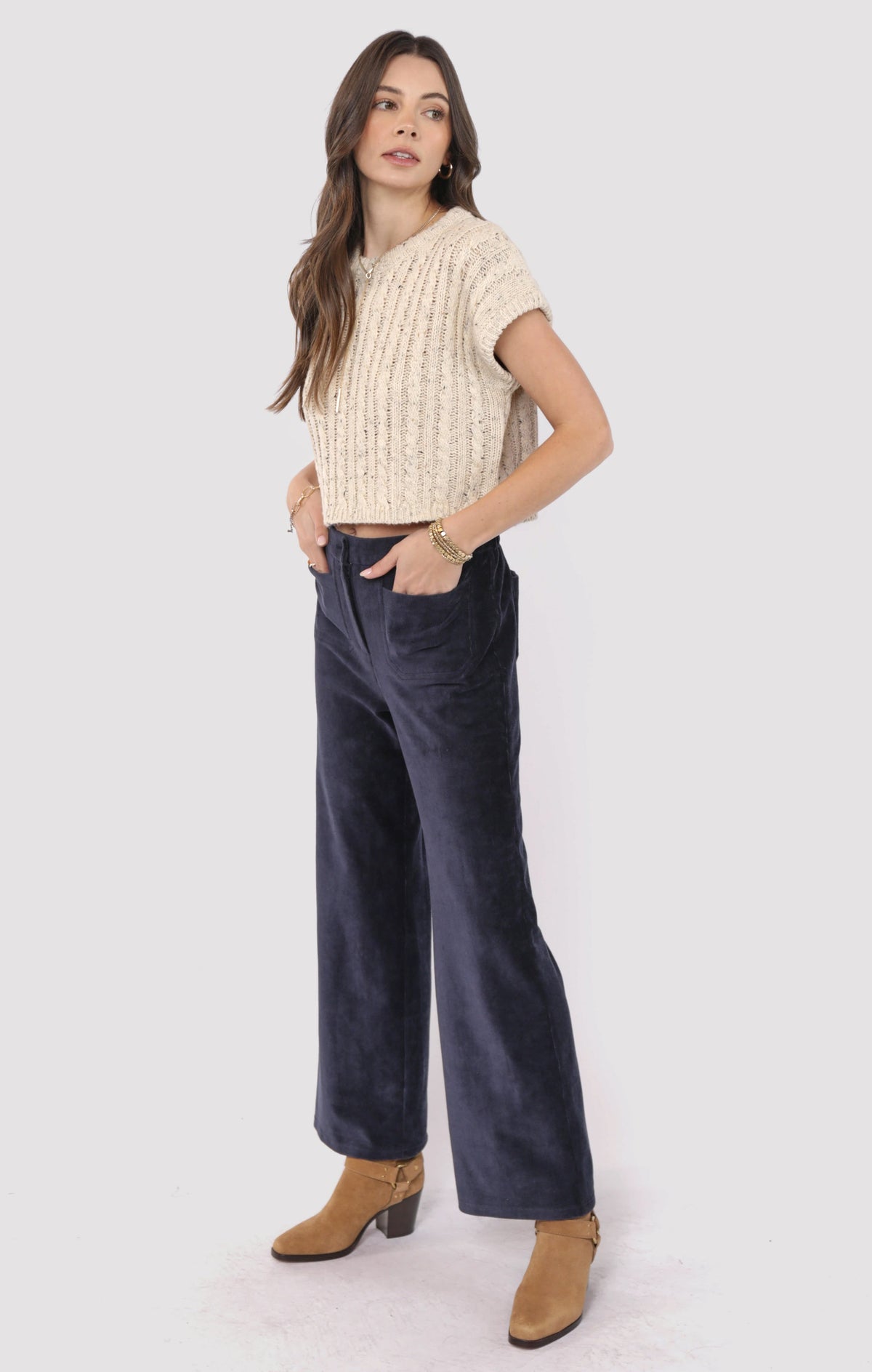 SADIE AND SAGE Women's Sweaters Sadie and Sage Effortless Cable Knit Sweater Tank || David's Clothing