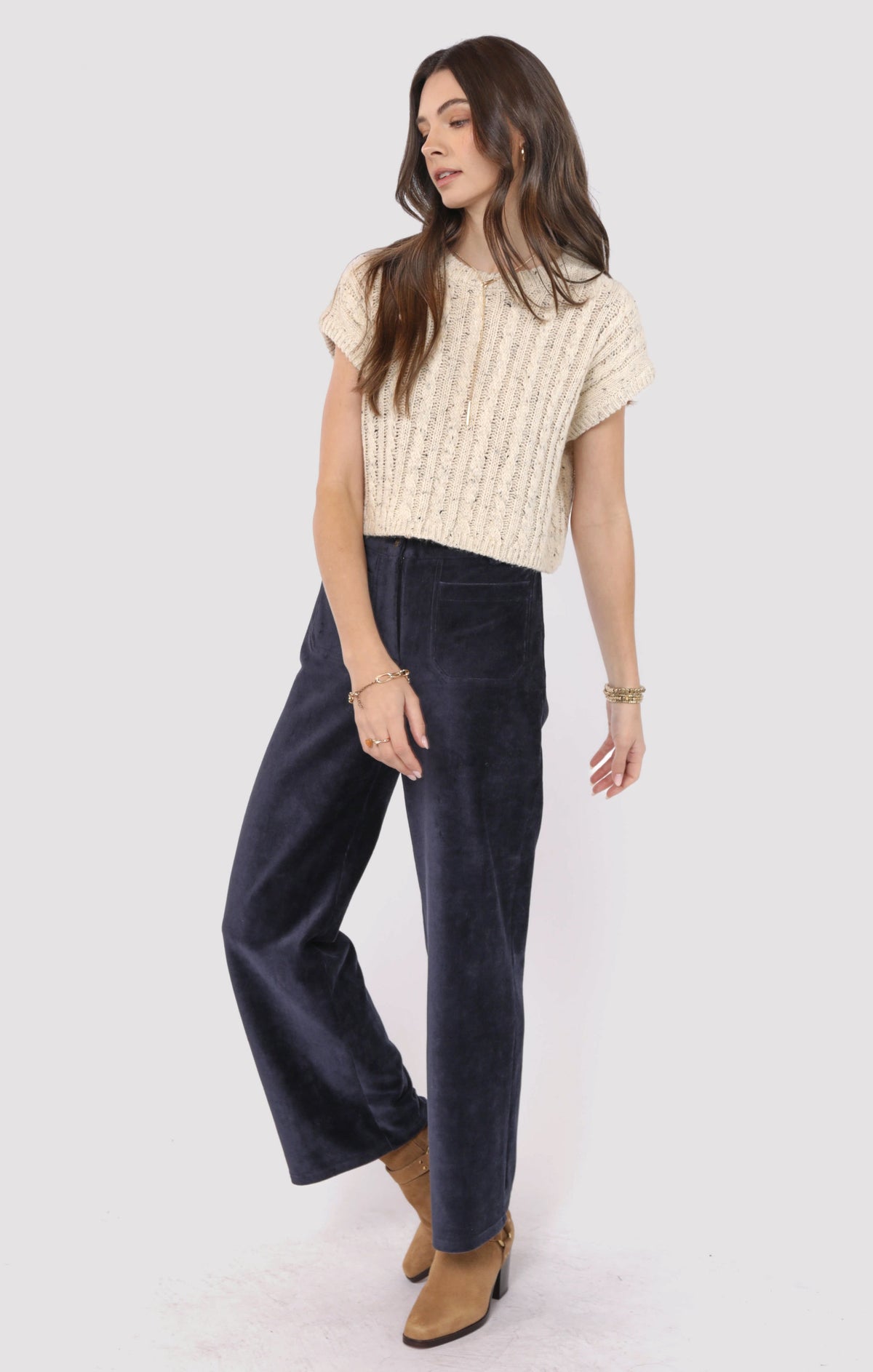 SADIE AND SAGE Women's Sweaters Sadie and Sage Effortless Cable Knit Sweater Tank || David's Clothing