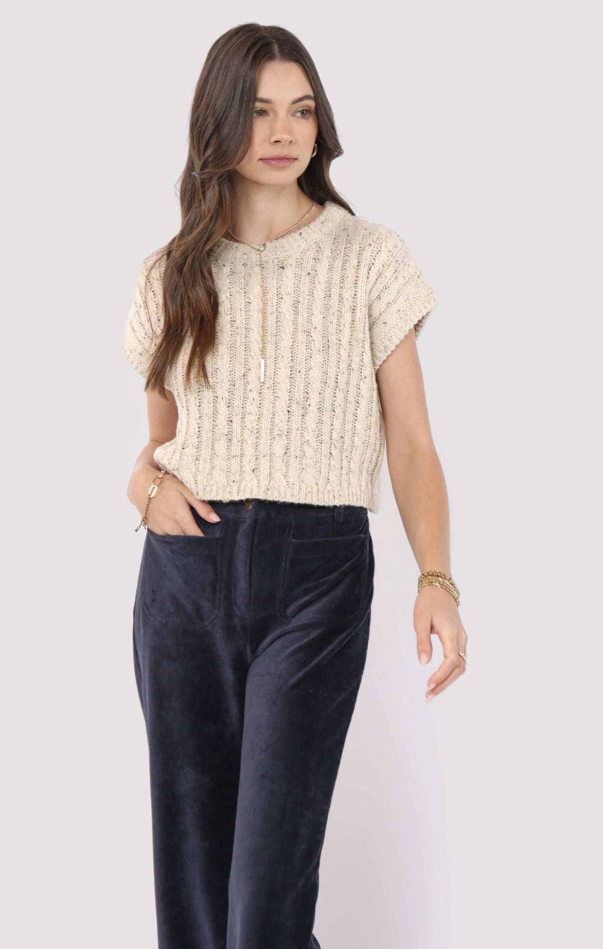 SADIE AND SAGE Women's Sweaters Sadie and Sage Effortless Cable Knit Sweater Tank || David's Clothing