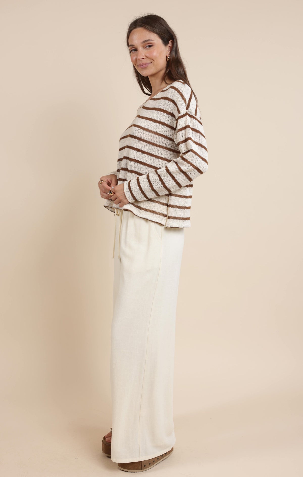 SADIE AND SAGE Women's Top Lingering Light Striped V Neck Long Sleeve Top