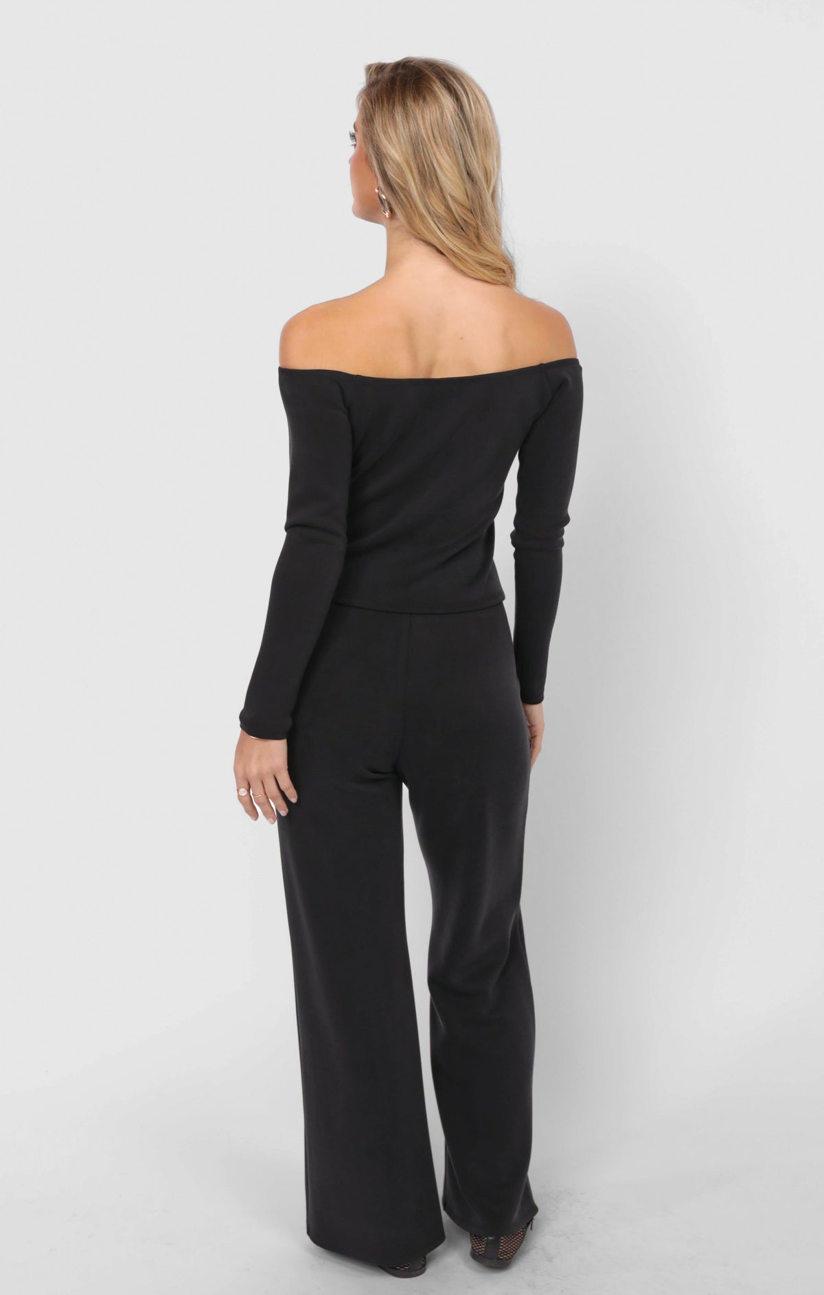 SADIE AND SAGE Women's Top Sadie And Sage Hustle Off Shoulder Knit Top