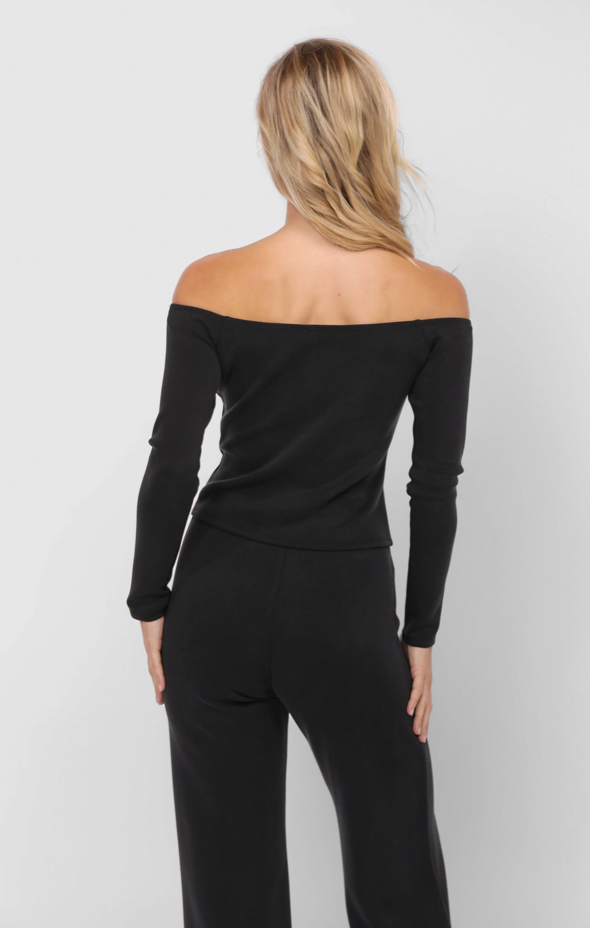 SADIE AND SAGE Women's Top Sadie And Sage Hustle Off Shoulder Knit Top