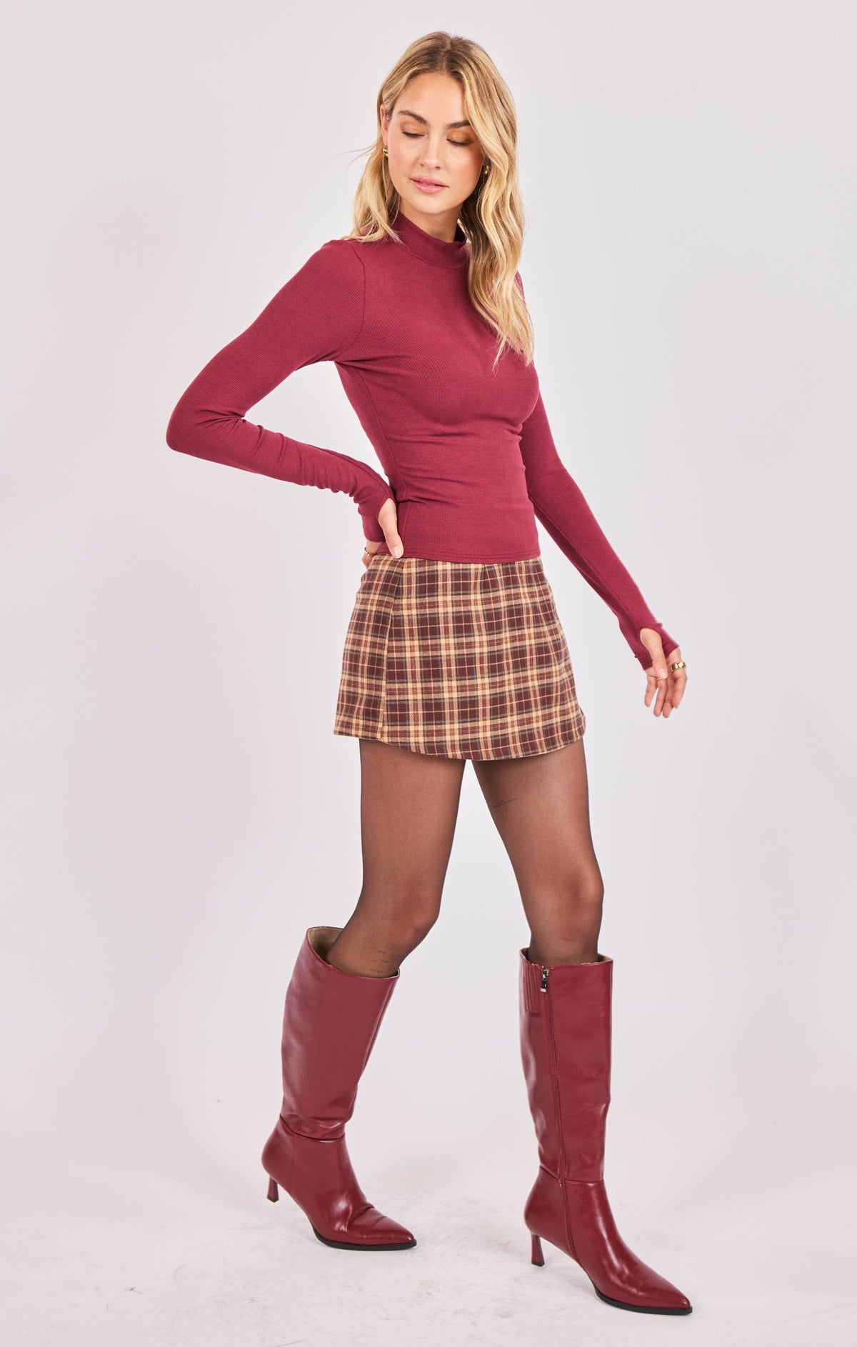 SADIE AND SAGE Women's Top Sadie and Sage Ronan Mock Neck Top W Thumbhole