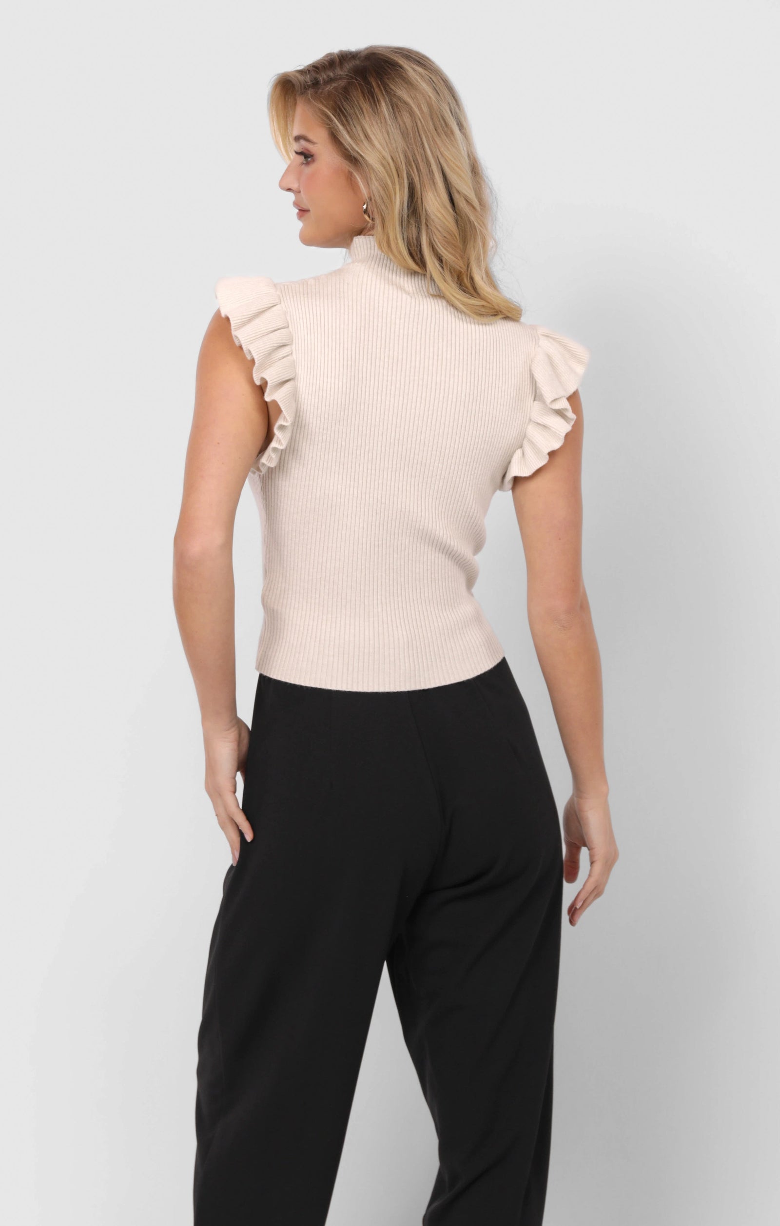 SADIE AND SAGE Women's Top Sadie And Sage Tiffany Mockneck Ruffle Tank Sweater