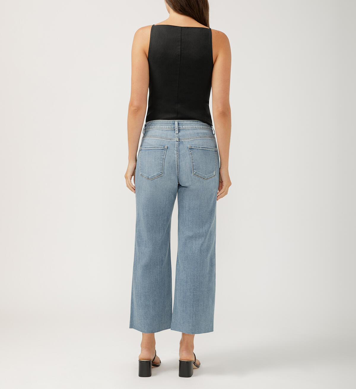 SILVER JEANS CO. Women's Jeans Silver Jeans Suki Mid Rise Wide Leg Luxe Stretch Jeans