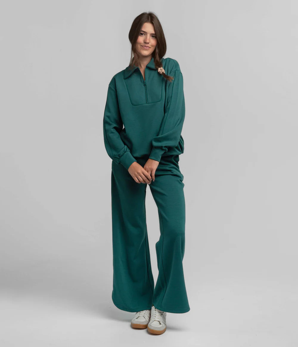 SOUTHERN SHIRT CO. Women's Sweatshirt Southern Shirt AstroKnit Performance Pullover - Ruby