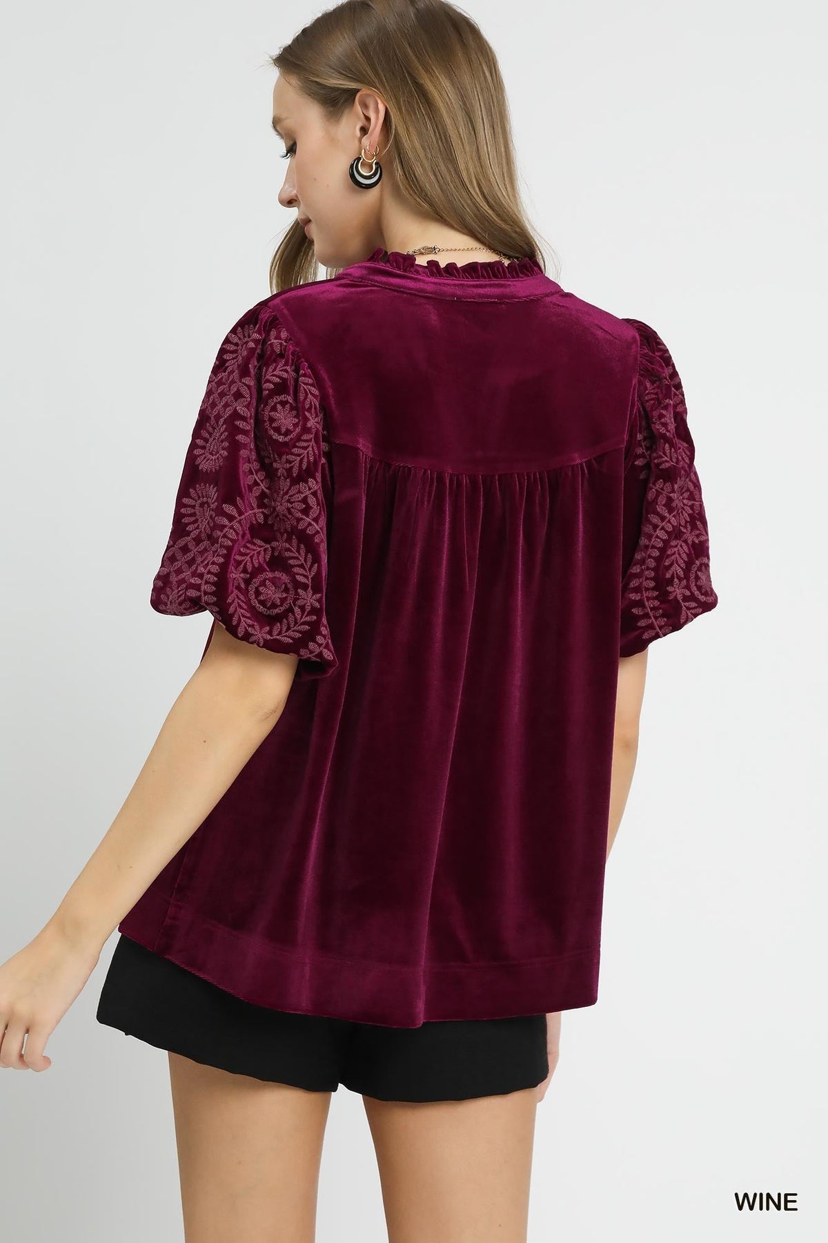 UMGEE USA Women's Top Velvet Embroidered Sleeve Top
